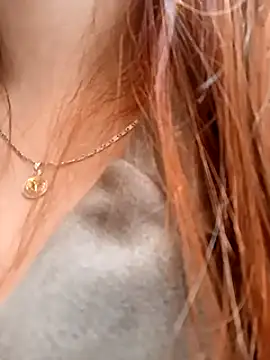 aurora sky11 online show from 02/03/25, 10:43