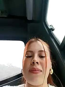 aurora sky11 online show from 03/11/25, 08:31