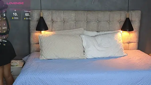 Laia and Aloby online show from 12/01/25, 10:48