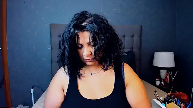 AmyCubes online show from 10/20/25, 04:02