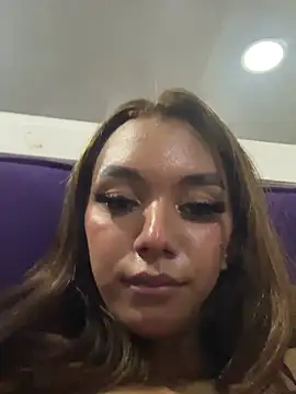 Nikol Rang   online show from 02/06/25, 06:40