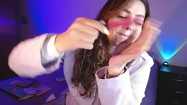 Lu perez online show from 01/30/25, 10:41