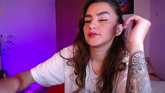 Lu perez online show from 12/05/25, 05:31