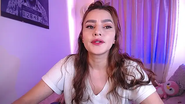 Snapshot of Lu_perez chatting on 03/11/26, 08:04 Lu perez online show from 03/11/26, 08:04