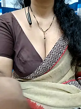 Snapshot of bhuvana555 chatting on 03/19/25, 07:07 bhuvana555 online show from 03/19/25, 07:07