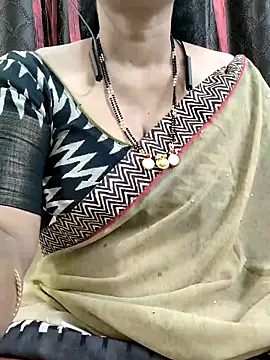 Snapshot of bhuvana555 chatting on 09/12/25, 05:46 bhuvana555 online show from 09/12/25, 05:46
