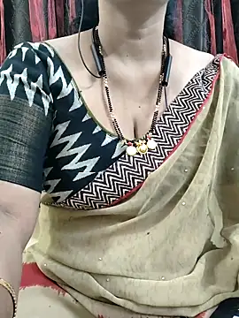 Snapshot of bhuvana555 chatting on 09/25/25, 05:27 bhuvana555 online show from 09/25/25, 05:27