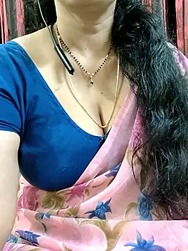 bhuvana555 online show from 11/19/25, 04:40