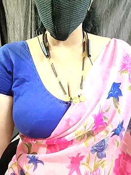 Snapshot of bhuvana555 chatting on 04/01/26, 04:59 bhuvana555 online show from 04/01/26, 04:59