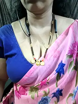 Snapshot of bhuvana555 chatting on 05/05/26, 10:07 bhuvana555 online show from 05/05/26, 10:07