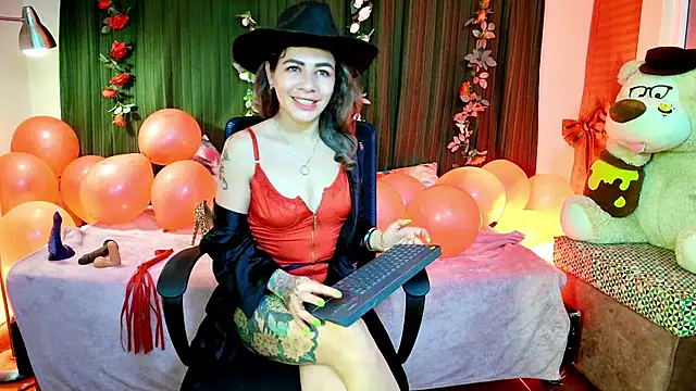 oriana thomson2 online show from 02/14/25, 04:04