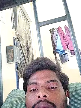 Snapshot of king8580 chatting on 09/19/25, 09:00 king8580 online show from 09/19/25, 09:00