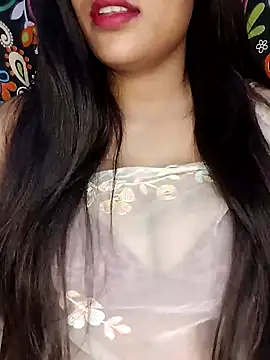 Snapshot of Sreya213 chatting on 04/10/26, 07:18 Sreya213 online show from 04/10/26, 07:18