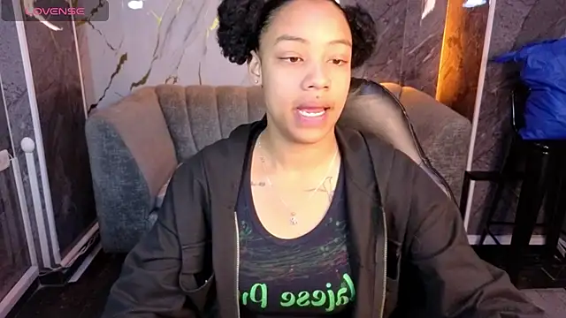 Violeth b online show from 10/31/25, 12:50