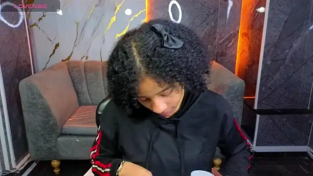 Violeth b online show from 11/08/25, 12:49