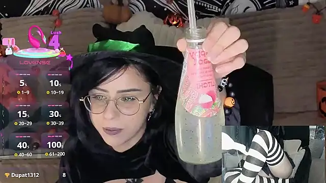 LisandreLaVenale online show from 10/23/25, 10:19