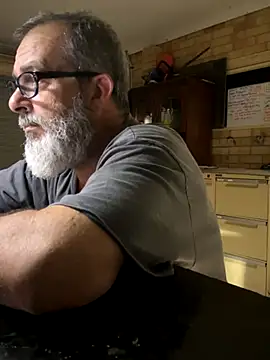 Snapshot of ausbod chatting on 12/02/24, 11:01 ausbod online show from 12/02/24, 11:01