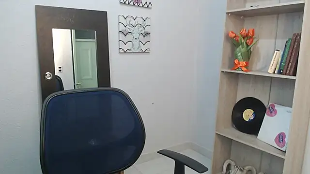 Jeam hot online show from 12/22/24, 08:03