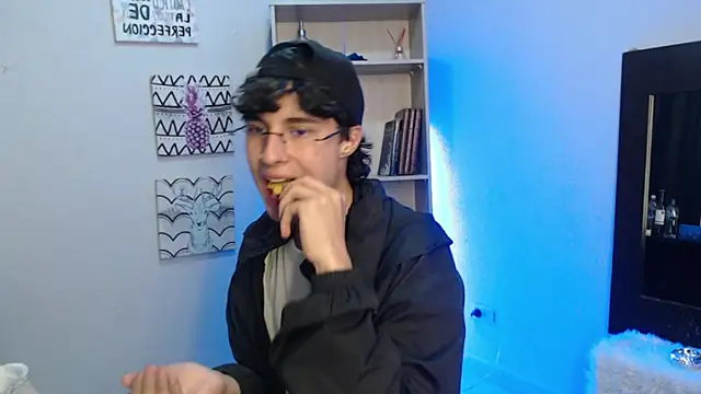 Jeam hot online show from 01/20/25, 09:32