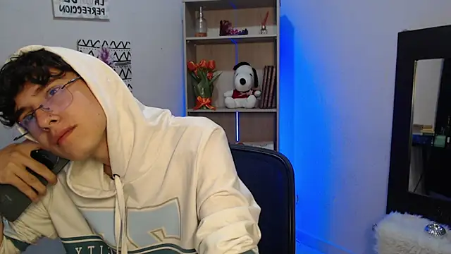 Jeam hot online show from 01/28/25, 12:26