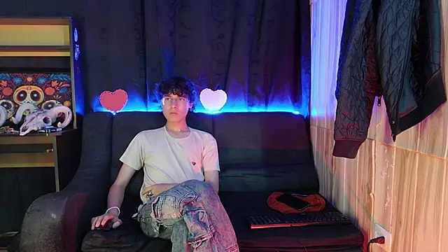 Jeam hot online show from 02/15/25, 09:26