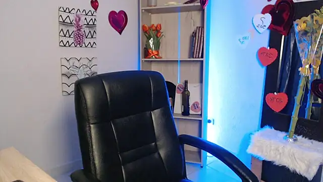 Jeam hot online show from 02/21/25, 01:11