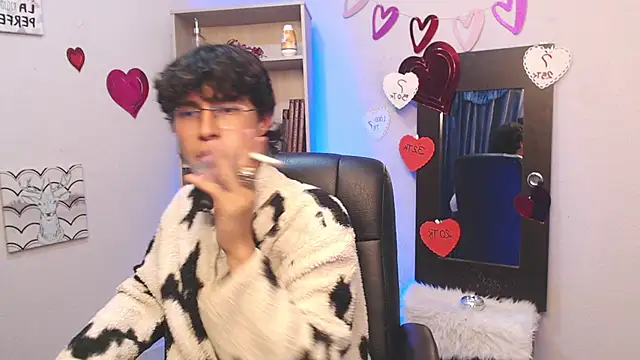 Jeam hot online show from 03/06/25, 09:42