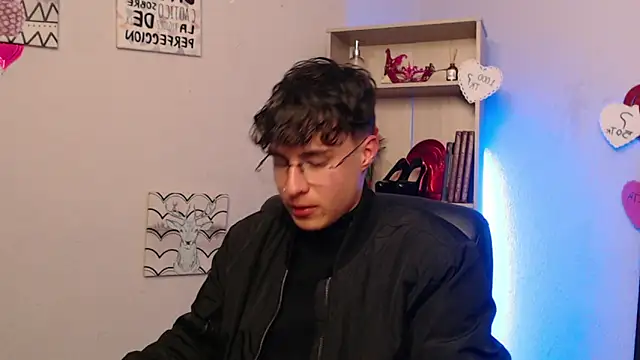 Jeam hot online show from 03/21/25, 12:29