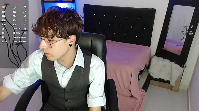 Jeam hot online show from 09/15/25, 09:15