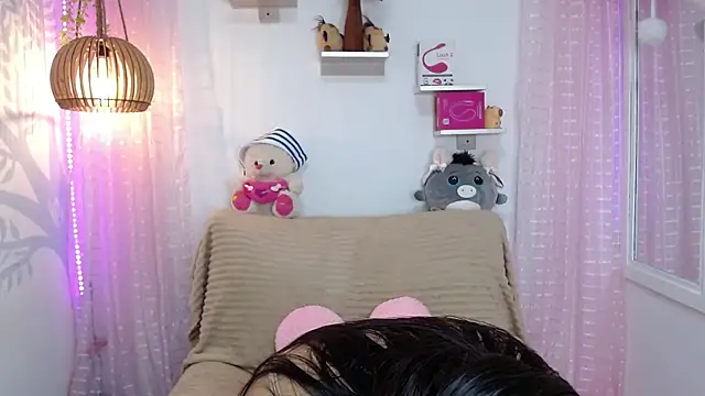 Snapshot of Alison_Wiley chatting on 01/15/26, 05:34 Alison Wiley online show from 01/15/26, 05:34