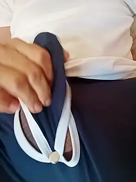 Snapshot of El_baby12 chatting on 11/19/25, 09:42 El baby12 online show from 11/19/25, 09:42