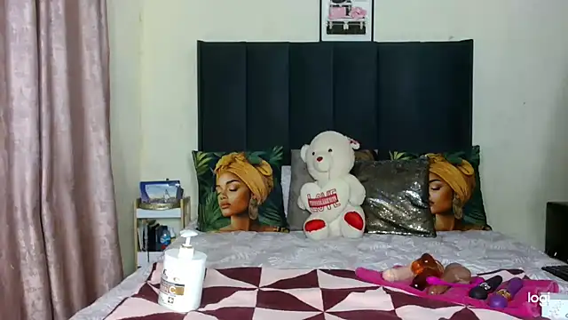 quenliyasa online show from 04/26/26, 06:27