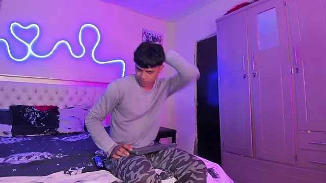 Snapshot of dafnezahiraa_ chatting on 02/05/26, 05:12 dafnezahiraa online show from 02/05/26, 05:12