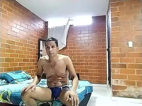 Snapshot of esteban2810m chatting on 03/07/26, 10:40 esteban2810m online show from 03/07/26, 10:40