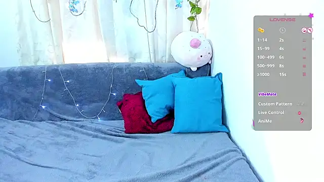 Snapshot of Tanishe_Q chatting on 02/12/25, 10:15 Tanishe Q online show from 02/12/25, 10:15