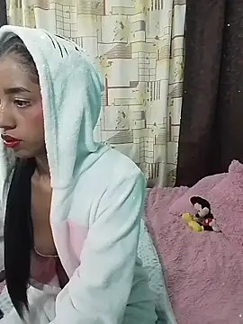 Snapshot of Tanishe_Q chatting on 10/04/25, 05:16 Tanishe Q online show from 10/04/25, 05:16