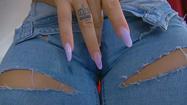 Foxxxy MILF online show from 11/14/25, 05:06