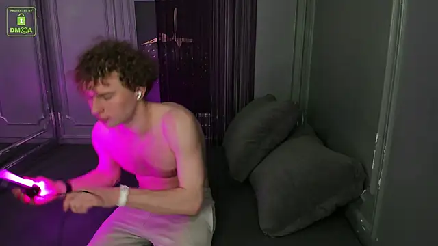 Snapshot of Tony_Talorr chatting on 11/24/25, 08:30 Tony Talorr online show from 11/24/25, 08:30