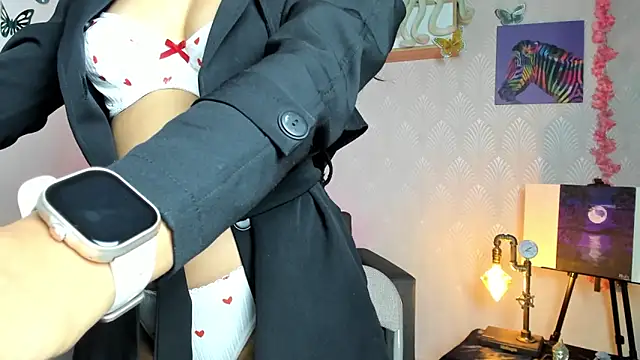 Alaia Love77 online show from 09/17/25, 08:32