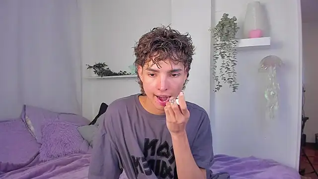 santy-kitty online show from 01/18/26, 01:09