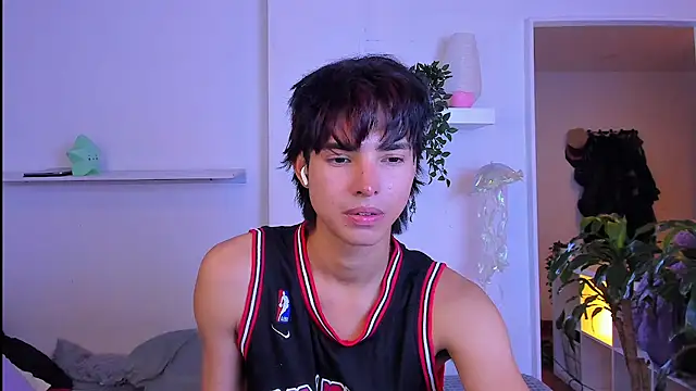santy-kitty online show from 06/09/26, 02:34