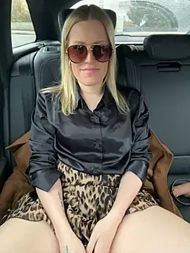 Sissy-Bee online show from 12/26/24, 02:27