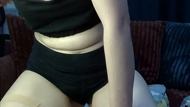 Snapshot of DiamondAssCeyda chatting on 12/24/24, 09:11 DiamondAssCeyda online show from 12/24/24, 09:11