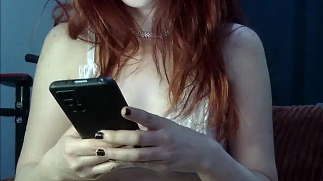 Snapshot of DiamondAssCeyda chatting on 12/25/24, 10:27 DiamondAssCeyda online show from 12/25/24, 10:27