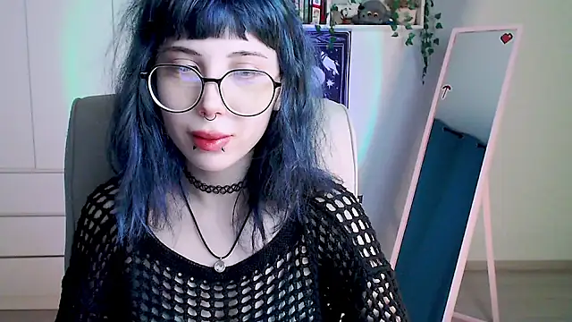 Snapshot of MoriHorri chatting on 12/08/24, 01:24 MoriHorri online show from 12/08/24, 01:24