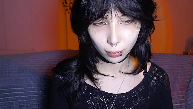 Snapshot of MoriHorri chatting on 11/03/25, 10:16 MoriHorri online show from 11/03/25, 10:16