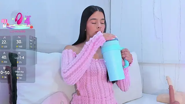 Isaa Queen online show from 11/01/25, 07:49