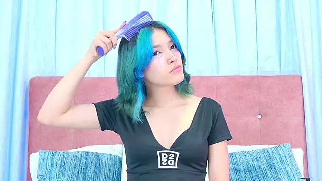 AlliciaKim online show from 10/30/25, 07:14