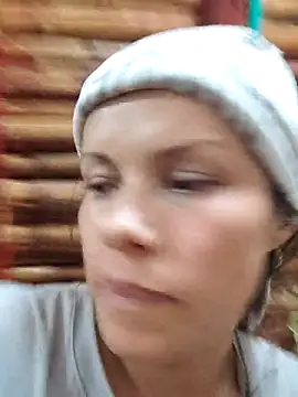 Snapshot of amazonafit_ chatting on 12/20/25, 09:00 amazonafit online show from 12/20/25, 09:00