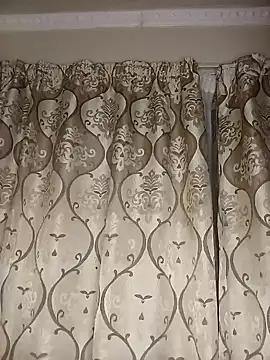 Snapshot of 02Boitybaby chatting on 12/20/24, 10:43 02Boitybaby online show from 12/20/24, 10:43